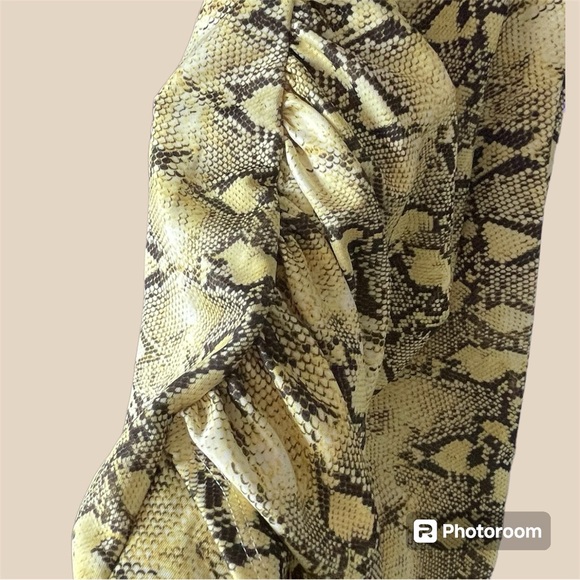 Yellow mini dress - Picture 4 of 4